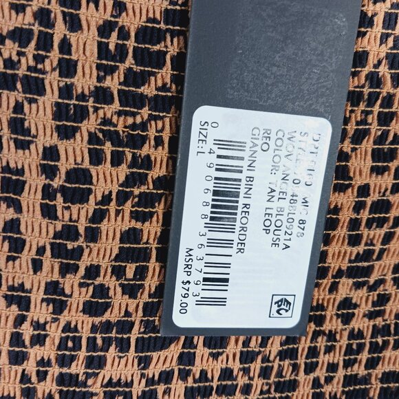 Gianni Bini, NWT Leopard Print Top, Size Large, Smocked Bodice & Sleeve Cuffs - Picture 3 of 16